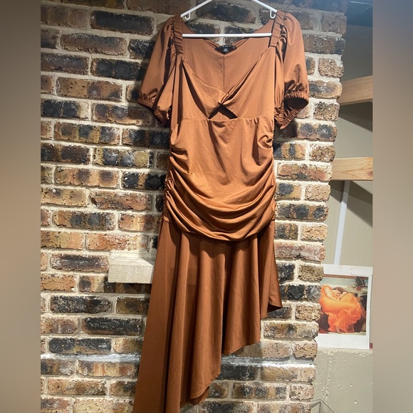 Maxine Puff Sleeve Twist Front Asymmetric Hem Dress - Picture 7 of 12
